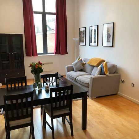 Stylish City Centre Apartment Cardiff Eksteriør bilde