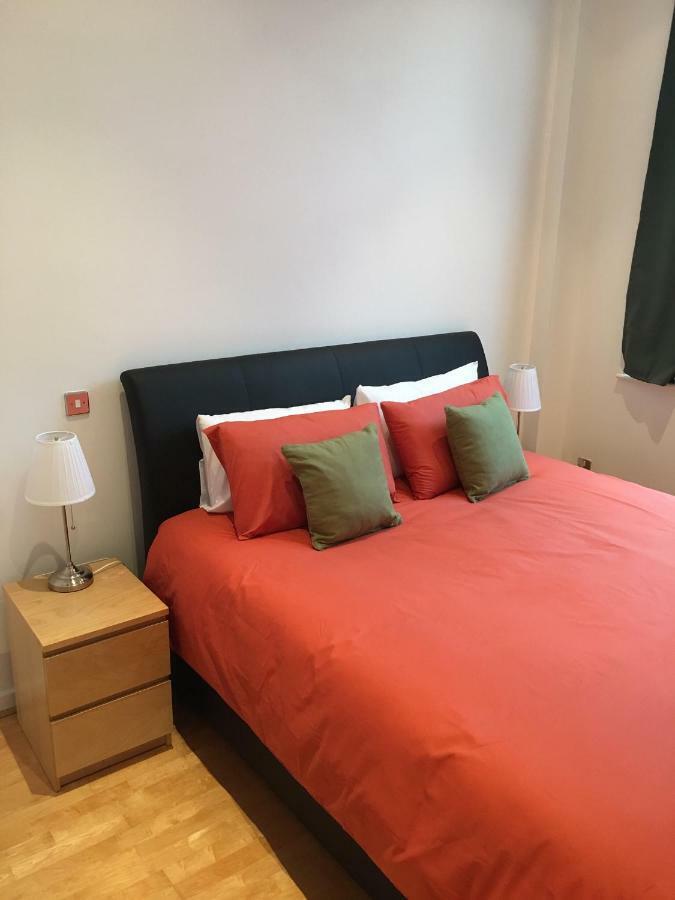 Stylish City Centre Apartment Cardiff Eksteriør bilde