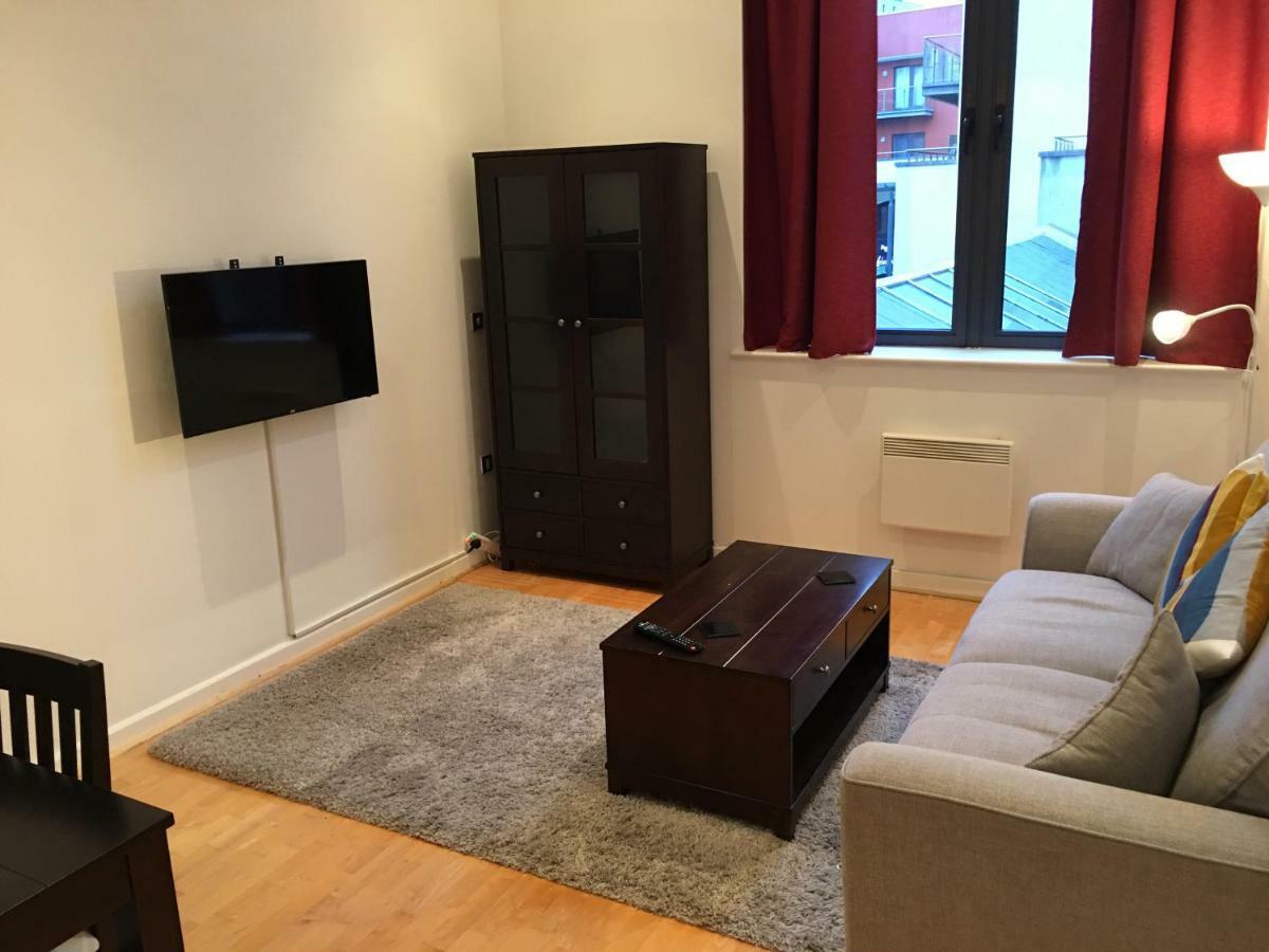 Stylish City Centre Apartment Cardiff Eksteriør bilde