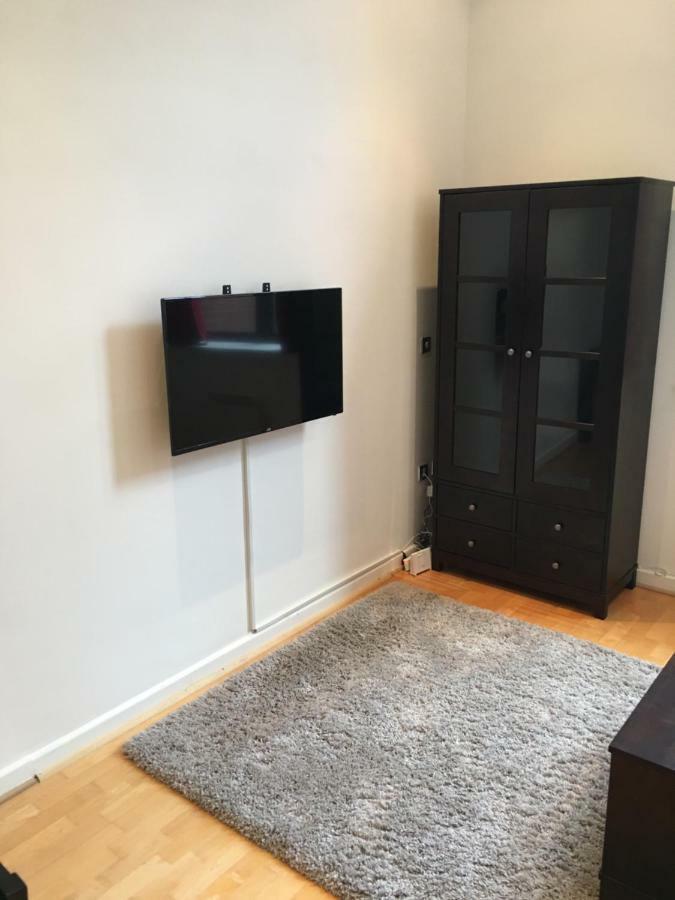 Stylish City Centre Apartment Cardiff Eksteriør bilde
