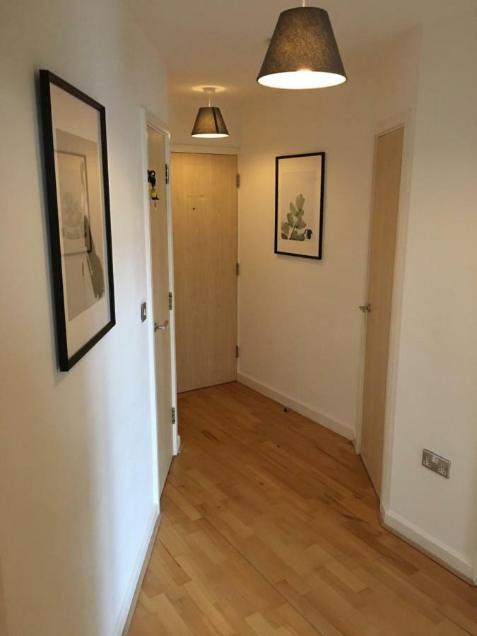 Stylish City Centre Apartment Cardiff Eksteriør bilde